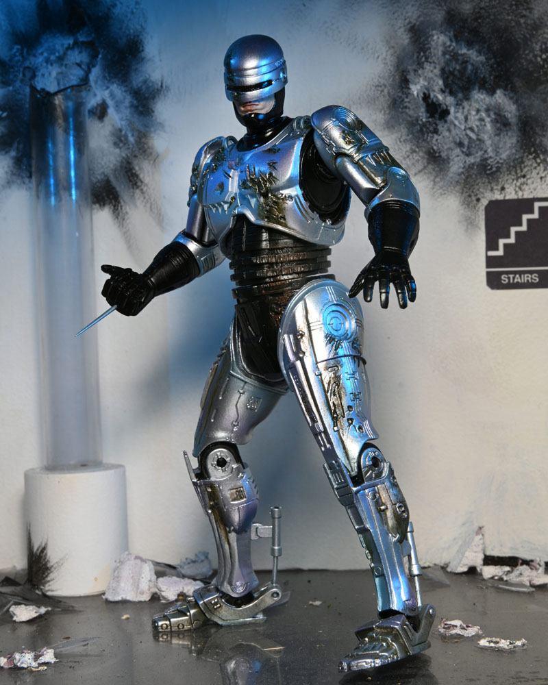 RoboCop Action Figure Ultimate Battle Damaged RoboCop with Chair 18 cm ANIMATEK